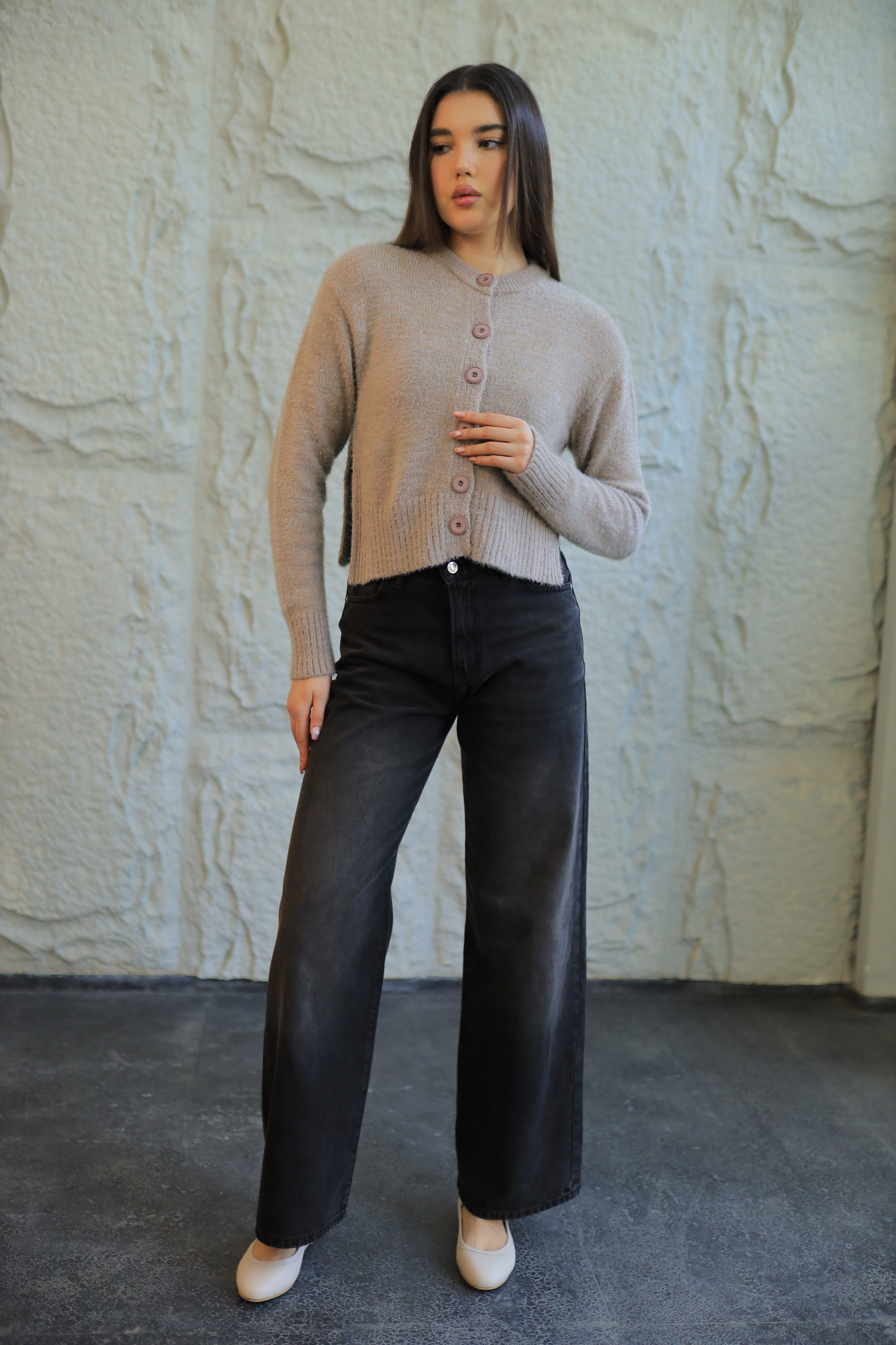 FUZZY CROPPED CARDIGAN