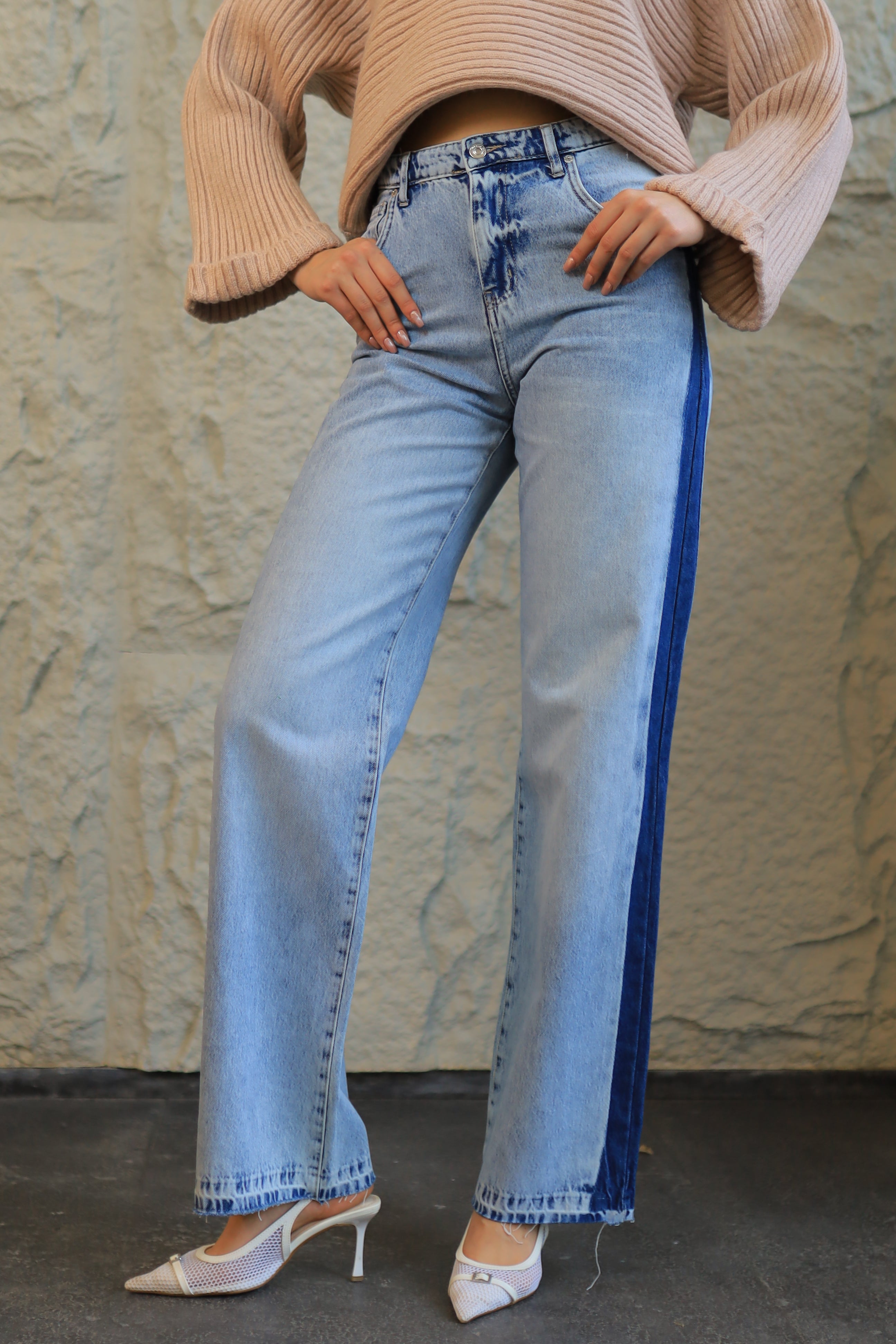 TWO-TONE VINTAGE DENIM JEANS