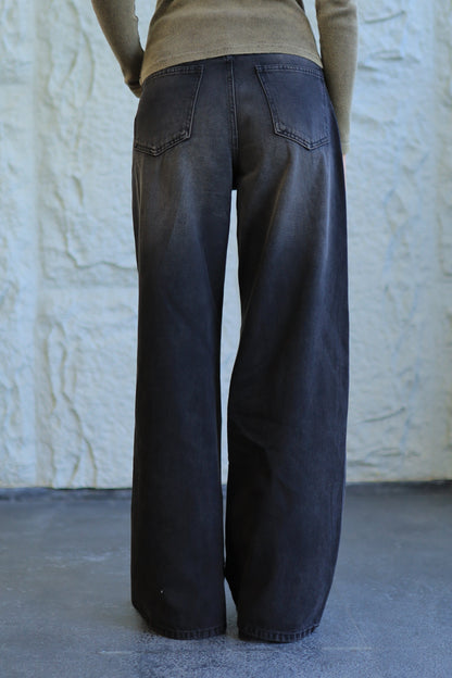 CHARCOAL FADE STRAIGHT JEANS