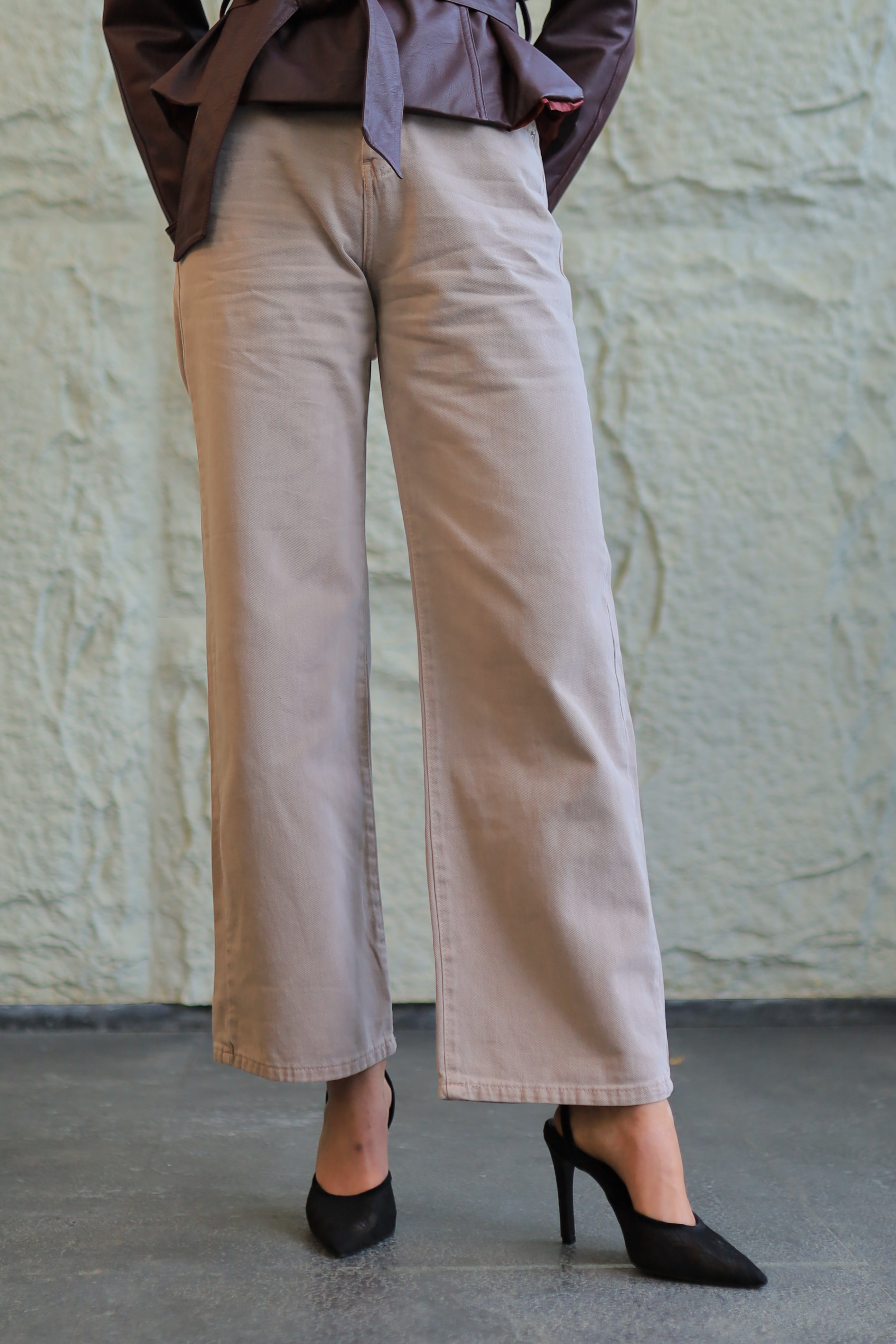 LIGHT MOCHA STRAIGHT DENIM