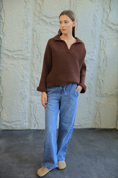RIBBED COLLAR SWEATER