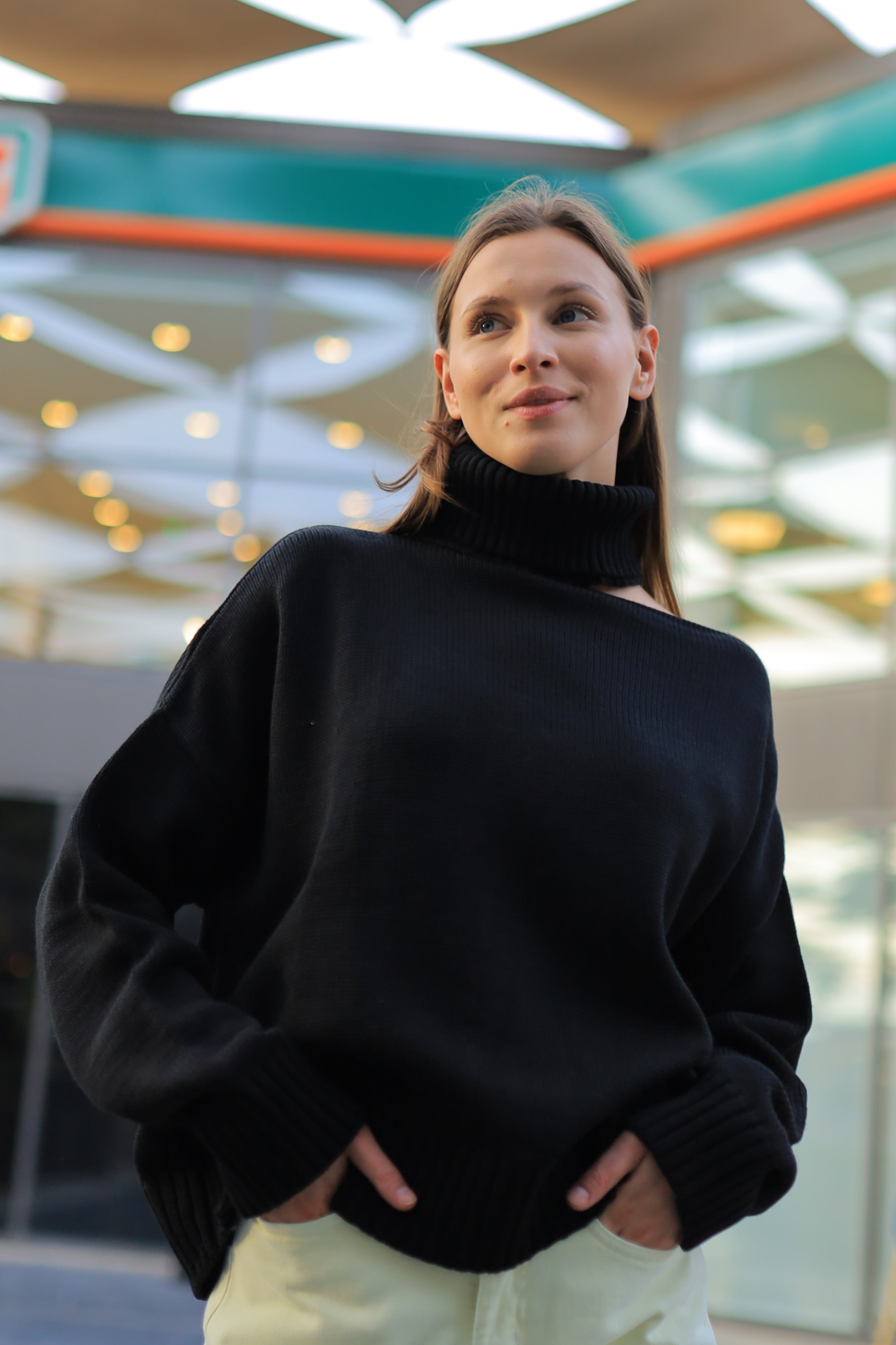 COZY TURTLENECK SWEATER