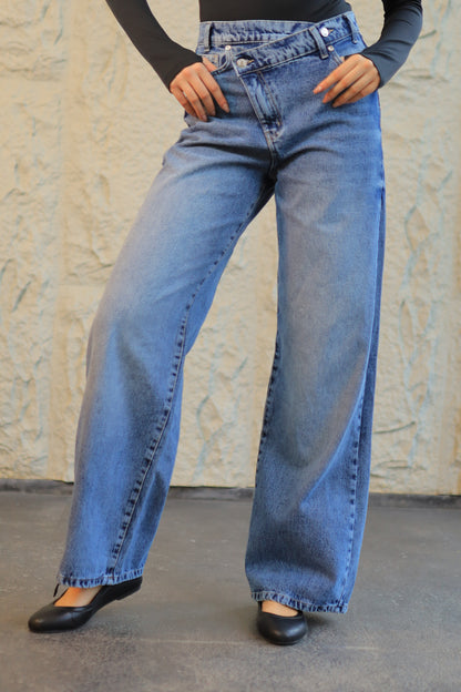 Asymmetrical Waist Mom Jeans