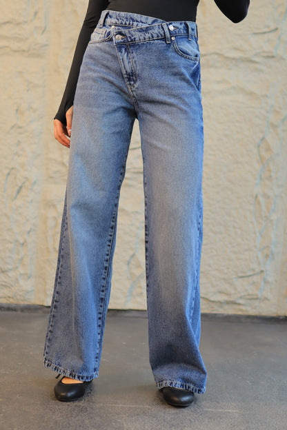 Asymmetrical Waist Mom Jeans