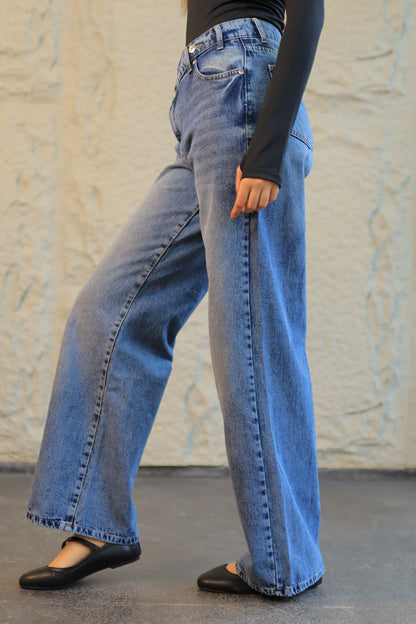Asymmetrical Waist Mom Jeans